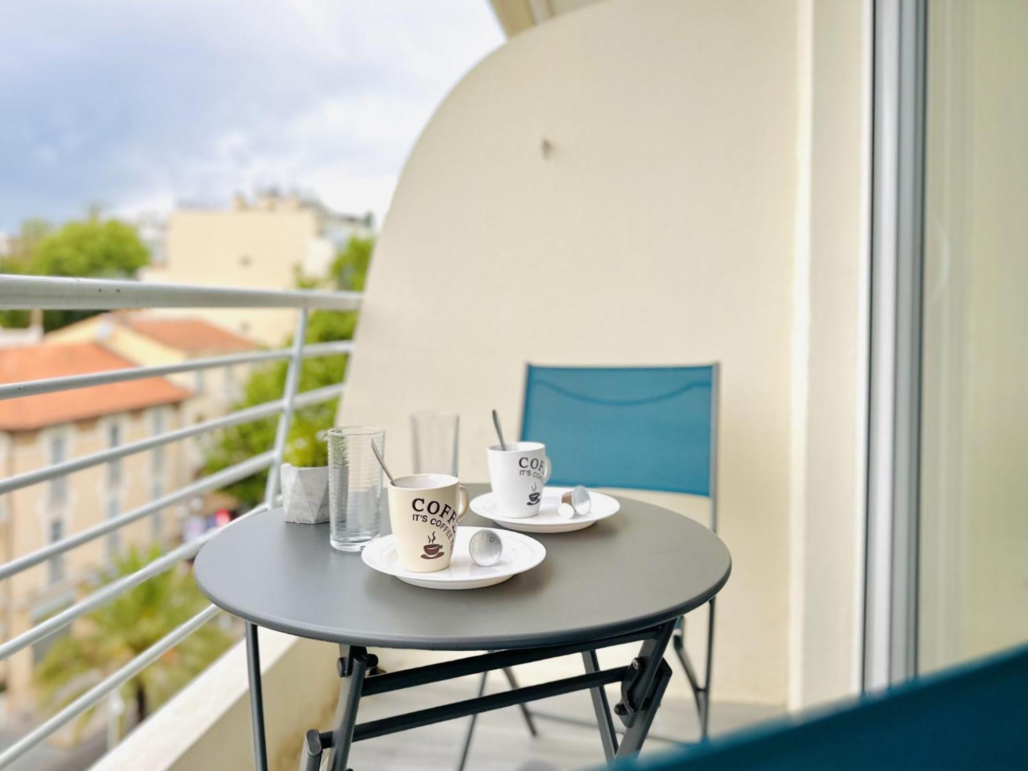 Le Royal Carnot - - Centre Terrasse